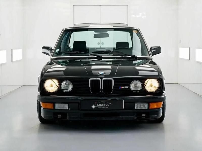 Noir Occasion 1987 BMW M5 Sport Line Berline | 62 000 € - Image 1/4