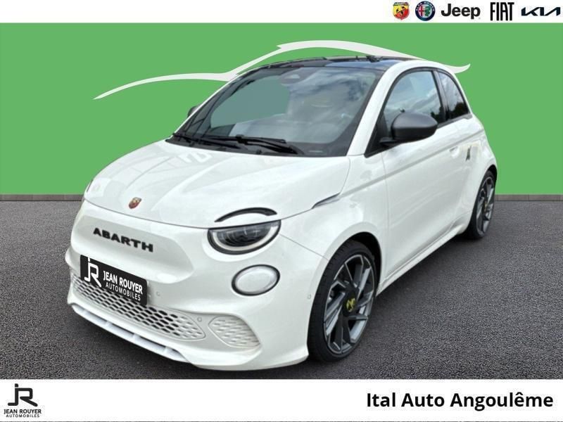 Blanc Utilisé 2025 Abarth 500e Turismo Citadine | 38 299 € (Prix cher) - Image 1/3