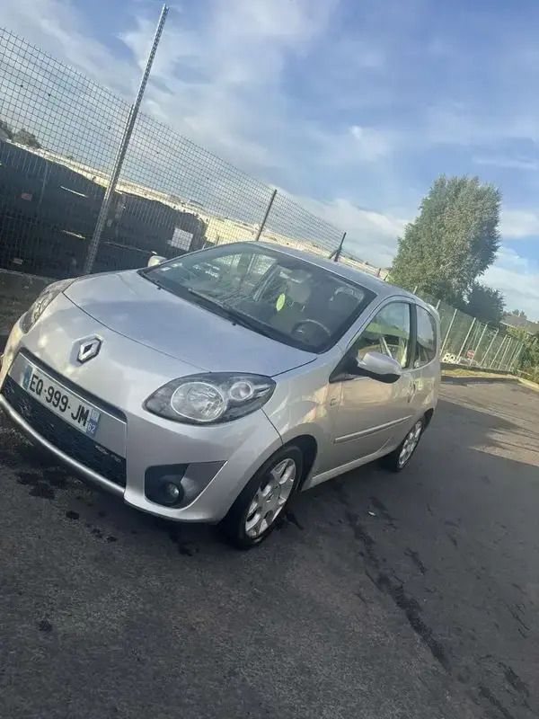 Utilisé 2011 Renault Twingo Initiale Citadine | 2 800 € (Prix juste) - Image 1/4