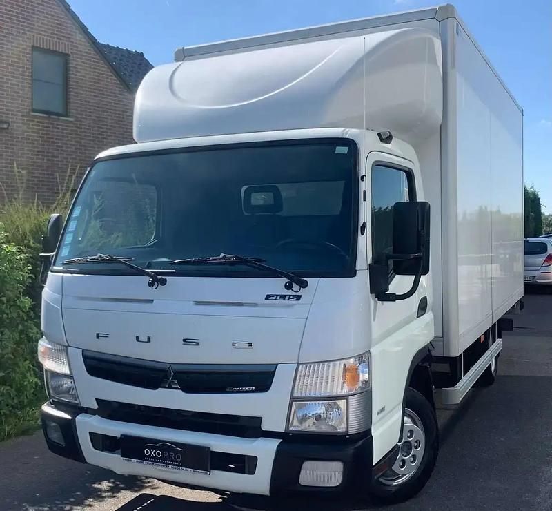Blanc Utilisé 2021 Mitsubishi Canter Van | 17 490 € - Image 1/4