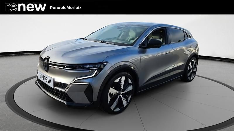 Gris Utilisé 2022 Renault Mégane Techno Berline | 22 890 € (Prix juste) - Image 1/4