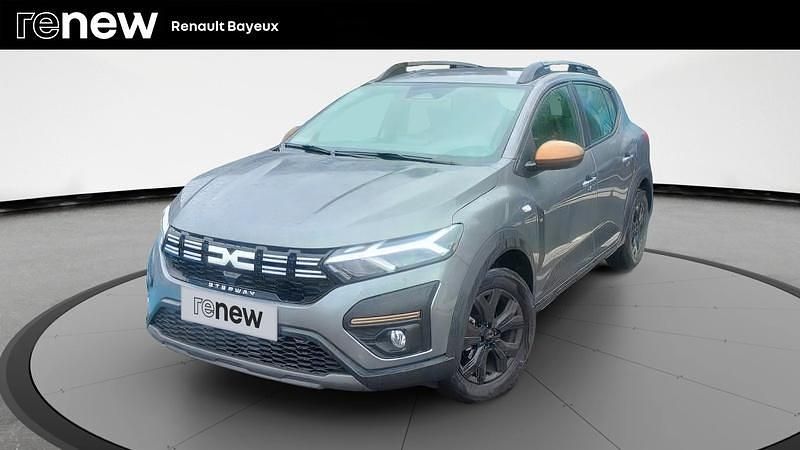 Gris Utilisé 2025 Dacia Sandero Extreme Citadine | 17 590 € (Prix juste) - Image 1/4