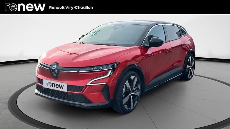 Rouge Utilisé 2023 Renault Mégane Techno Berline | 24 990 € (Bon prix) - Image 1/4