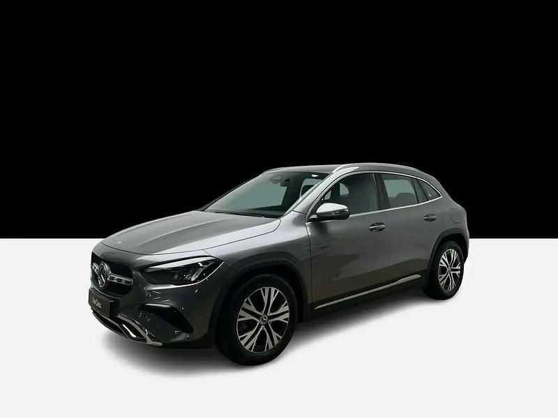 Gris Utilisé 2023 Mercedes GLA200 Progressive SUV | 44 092 € (Prix cher) - Image 1/4