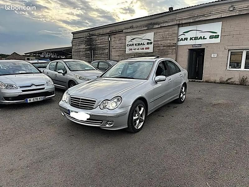Gris Utilisé 2006 Mercedes C350 Avantgarde Berline | 8 999 € - Image 1/4