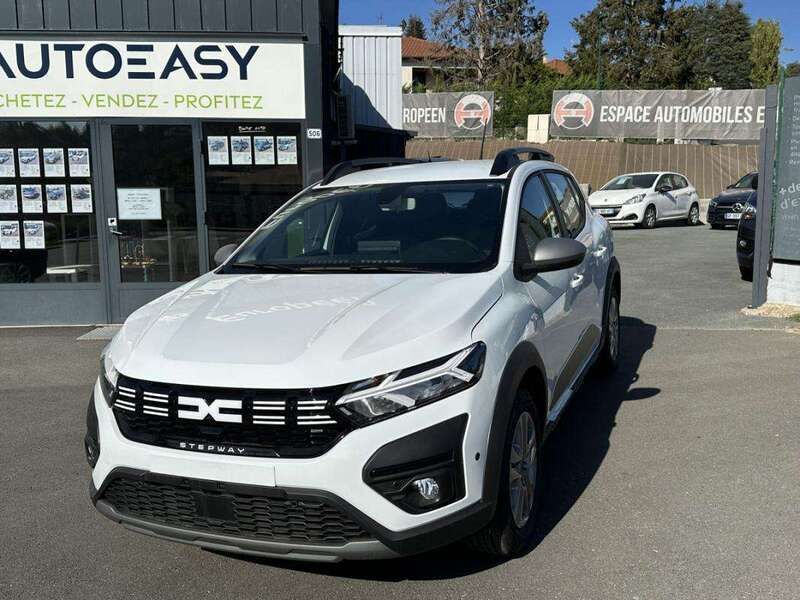 Occasion Dacia Sandero Expression 101 ch (74 kW) 2023 Blanc Citadine