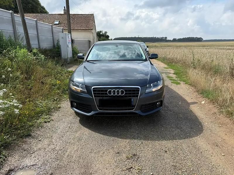 Utilisé 2011 Audi A4 Ambiente Berline | 7 200 € (Super prix) - Image 1/4