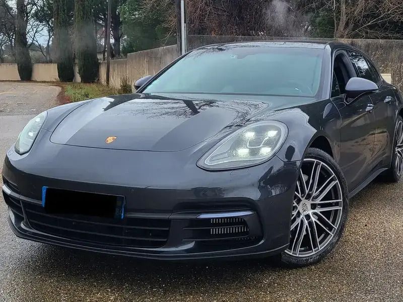 Gris Utilisé 2018 Porsche Panamera 4 Sport Turismo Berline | 77 900 € (Prix cher) - Image 1/4
