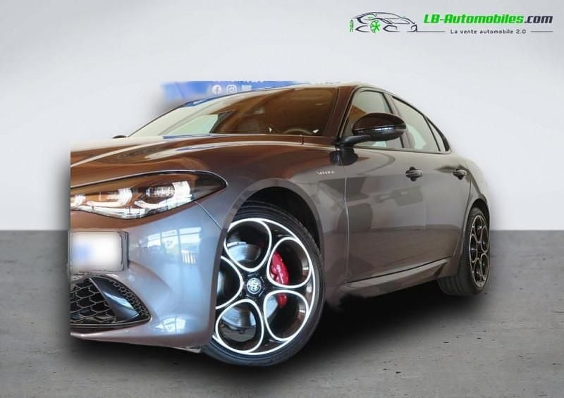 Utilisé 2023 Alfa Romeo Giulia Berline | 42 500 € (Prix juste) - Image 1/4