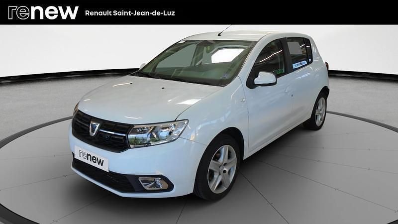 Blanc Utilisé 2017 Dacia Sandero Lauréate Citadine | 9 490 € (Bon prix) - Image 1/4