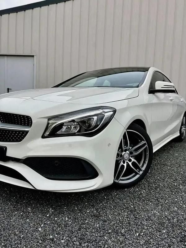 Blanc Utilisé 2017 Mercedes CLA180 Berline | 20 900 € (Prix juste) - Image 1/4