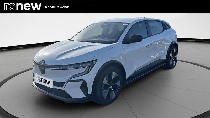Blanc Occasion 2022 Renault Megane E-Tech Equilibre Berline | 18 590 € - Image 1/4