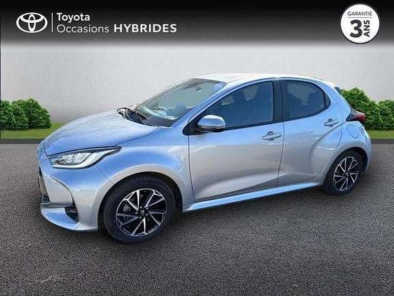 Utilisé 2023 Toyota Yaris Hybrid Design Berline | 19 990 € (Prix juste) - Image 1/1