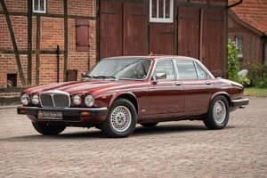 Rouge Utilisé 1991 Jaguar XJ12 Berline | 19 900 € - Image 1/4