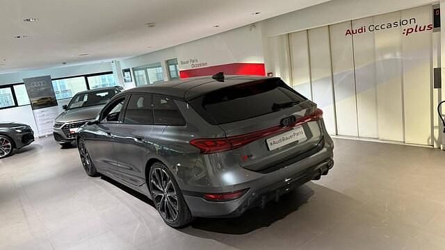 Occasion Audi e-tron Sport 369 kW (503 ch) 2025 Gris daytona nacré SUV