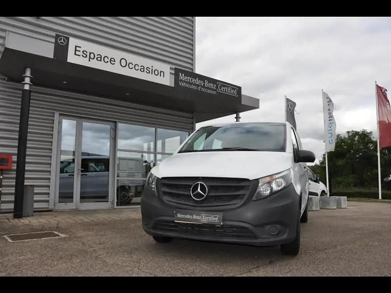 Blanc Utilisé 2017 Mercedes Vito Monospace | 25 200 € (Prix assez cher) - Image 1/4