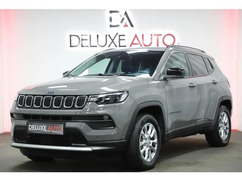 Gris Utilisé 2021 Jeep Compass Limited SUV | 22 490 € (Prix juste) - Image 1/4