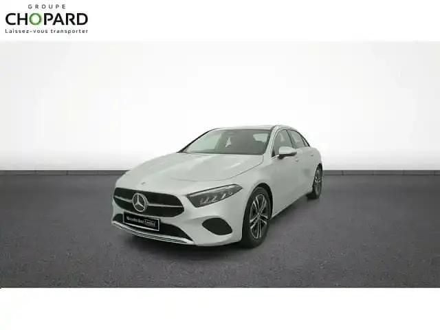 Gris Utilisé 2023 Mercedes A180 Berline | 27 990 € (Bon prix) - Image 1/4