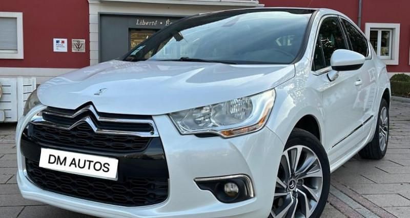 Blanc Occasion 2013 Citroën DS4 So Chic Citadine | 7 990 € - Image 1/4