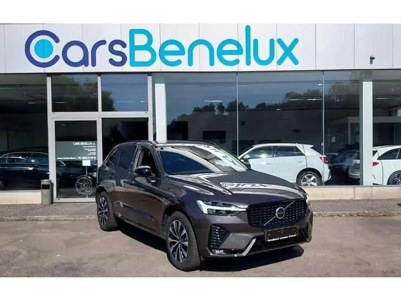 Gris Utilisé 2023 Volvo XC60 Plus SUV | 43 890 € (Super prix) - Image 1/4