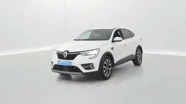 Blanc Utilisé 2022 Renault Arkana Business SUV | 20 370 € (Bon prix) - Image 1/4