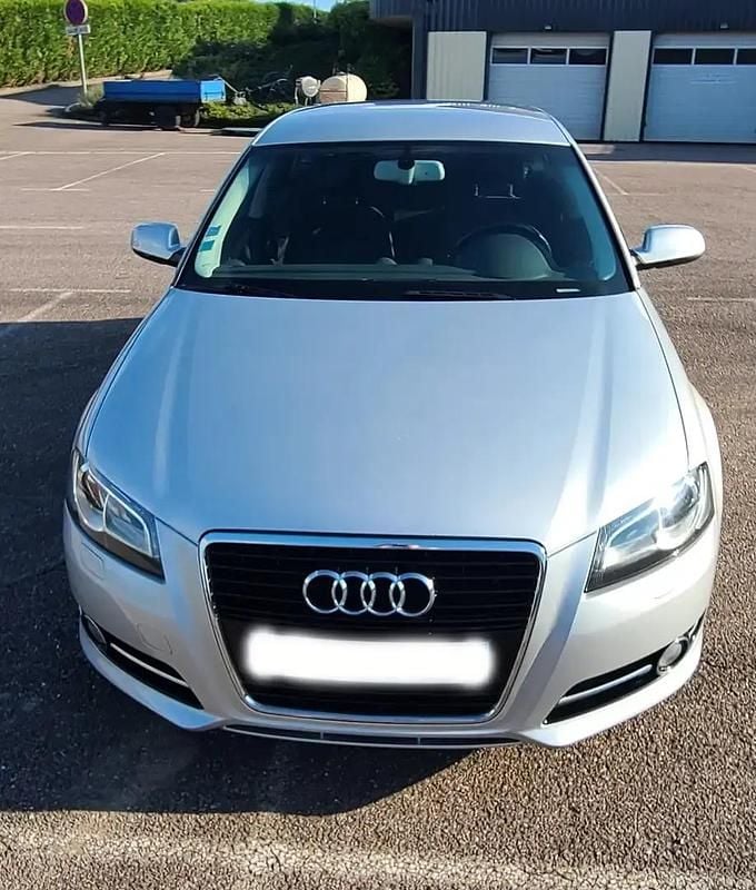 Utilisé 2011 Audi A3 Sportback Ambition Berline | 7 500 € (Prix juste) - Image 1/4