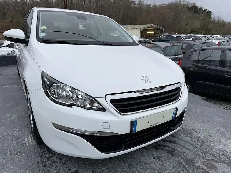 Blanc Occasion 2013 Peugeot 308 Allure Berline | 5 990 € - Image 1/4