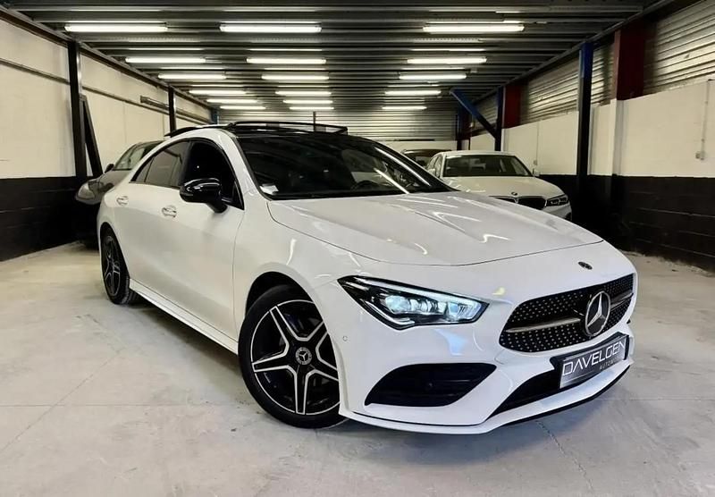 Blanc Occasion 2023 Mercedes CLA180 AMG line Berline | 29 990 € - Image 1/4