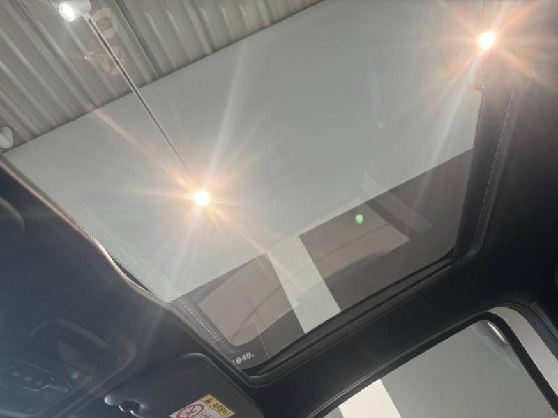 Image 2/4