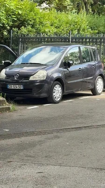 Utilisé 2008 Renault Grand Modus Expression Monospace | 2 500 € - Image 1/2
