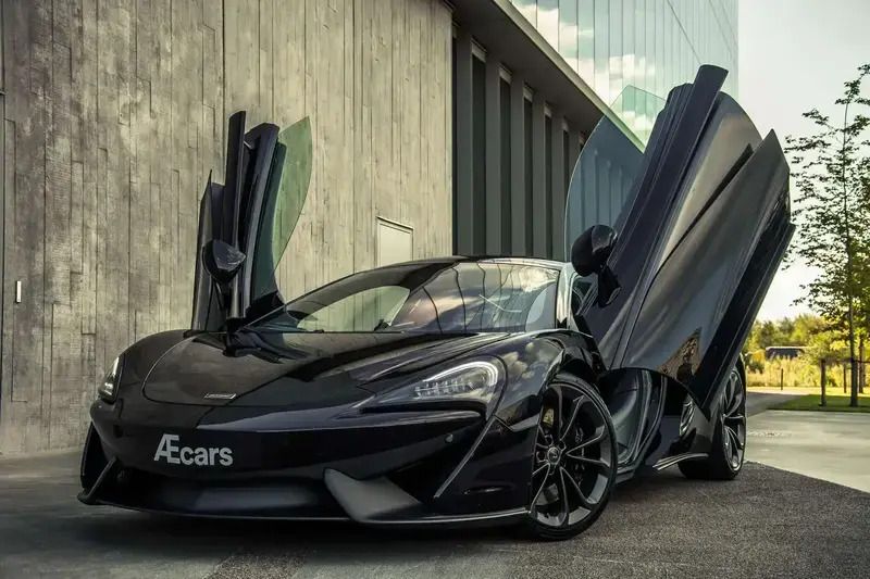 Noir Utilisé 2017 McLaren 540C Coupé | 134 950 € - Image 1/4