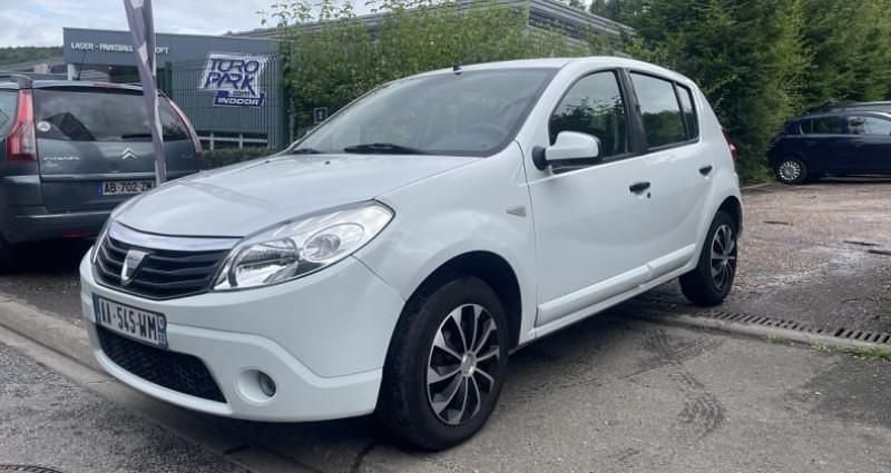Utilisé 2009 Dacia Sandero Citadine | 2 490 € - Image 1/4