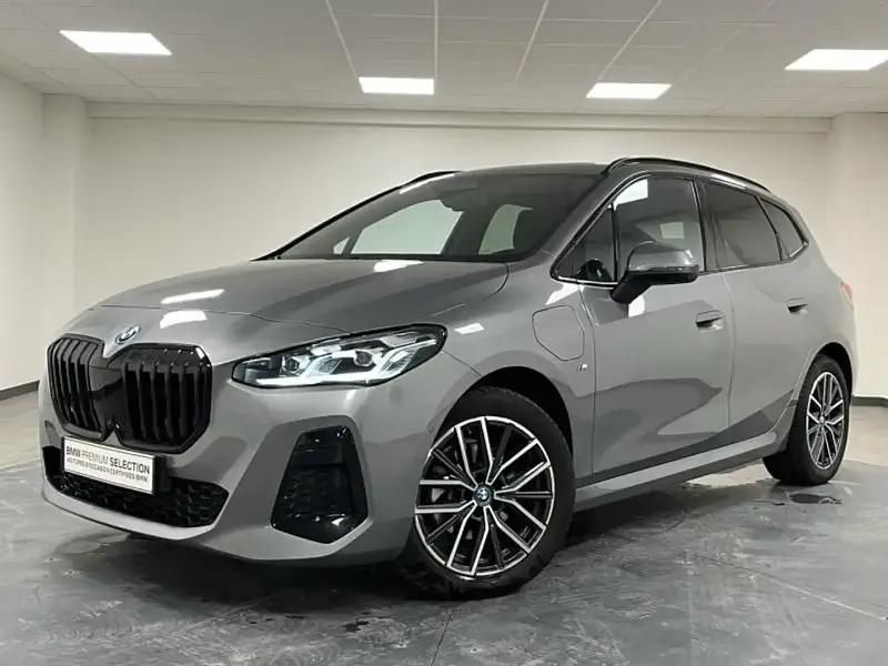 Gris Utilisé 2023 BMW 225 M Sport Monospace | 38 490 € (Prix juste) - Image 1/4
