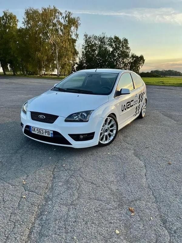Utilisé 2007 Ford Focus Coupé | 10 900 € - Image 1/4