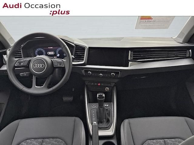 Occasion Audi A1 Sportback Design 95 ch (69 kW) 2025 Rouge progressif métallisé gris manhattan métallisé Citadine