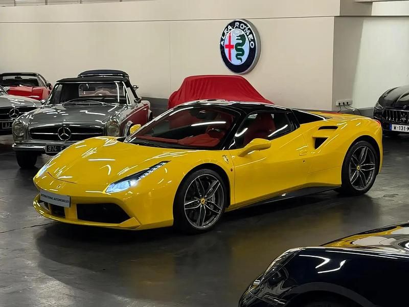 Jaune Occasion 2017 Ferrari 488 Cabriolet | 249 900 € - Image 1/4