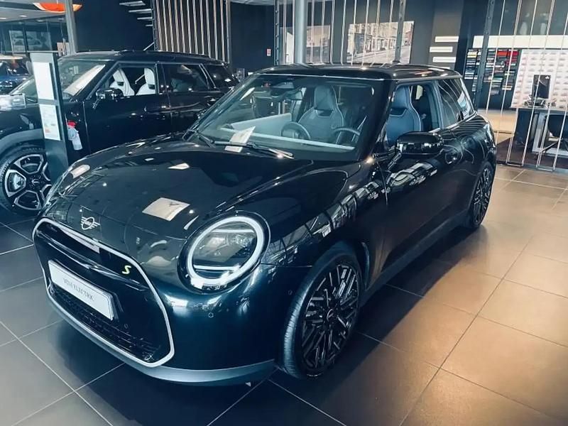 Noir Occasion 2024 Mini Cooper SE Favoured Citadine | 35 520 € - Image 1/4