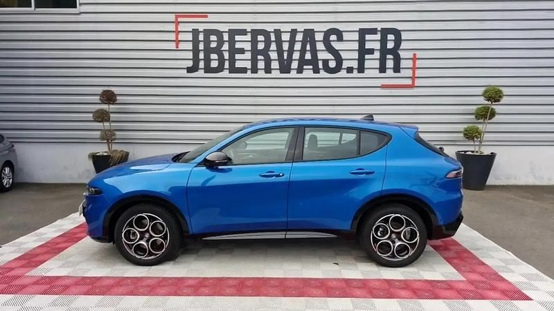 Bleu Utilisé 2025 Alfa Romeo Tonale Sprint SUV | 29 999 € (Prix juste) - Image 1/4