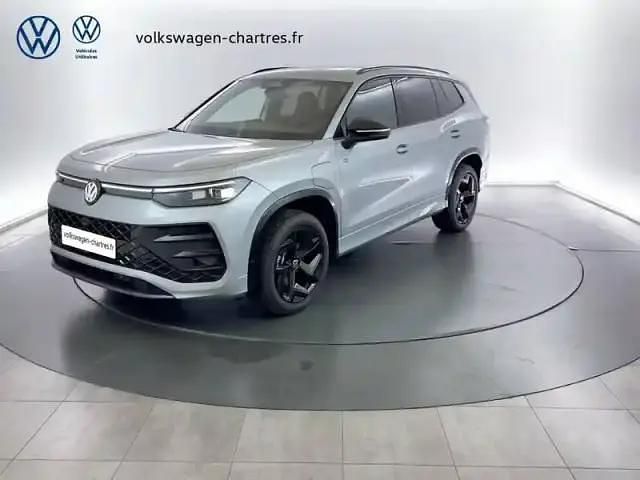 Argent dolomite Utilisé 2025 VW Tayron R-line Edition SUV | 56 970 € (Prix juste) - Image 1/4