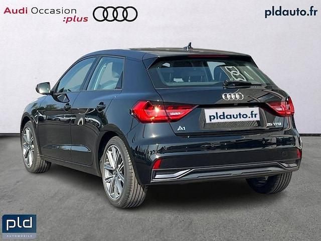 Occasion Audi A1 Sportback Design 95 ch (69 kW) 2024 Noir mythe métallisé gris manhattan métallisé Citadine
