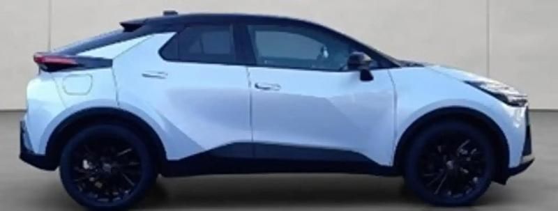 Blanc Occasion 2025 Toyota C-HR Edition SUV | 28 630 € - Image 1/2
