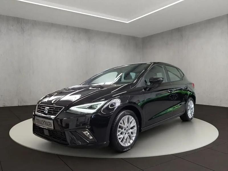 Noir Nouvelle 2024 Seat Ibiza FR Berline | 21 450 € (Prix juste) - Image 1/4