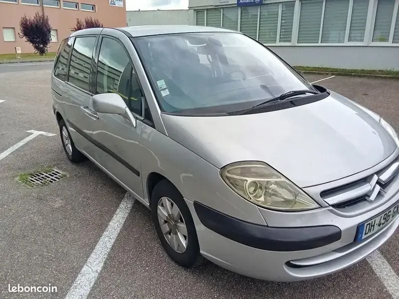 Gris Utilisé 2003 Citroën C8 Monospace | 3 500 € - Image 1/4