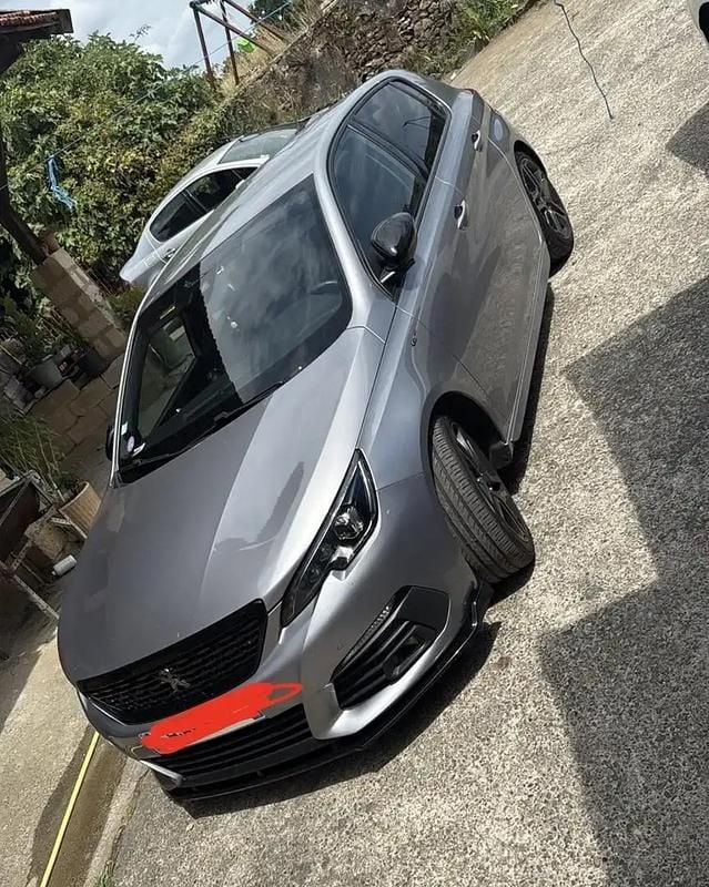 Utilisé 2019 Peugeot 308 S Berline | 13 999 € (Prix juste) - Image 1/4