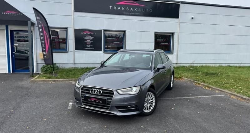 Utilisé 2015 Audi A3 Sportback Ambiente Berline | 12 990 € (Prix juste) - Image 1/4