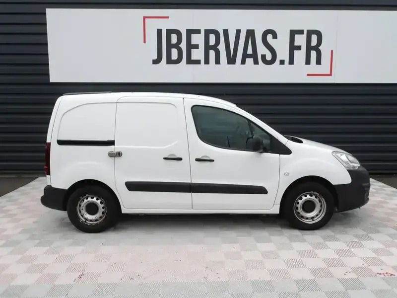 Blanc Utilisé 2017 Citroën Berlingo Monospace | 13 990 € (Prix juste) - Image 1/4