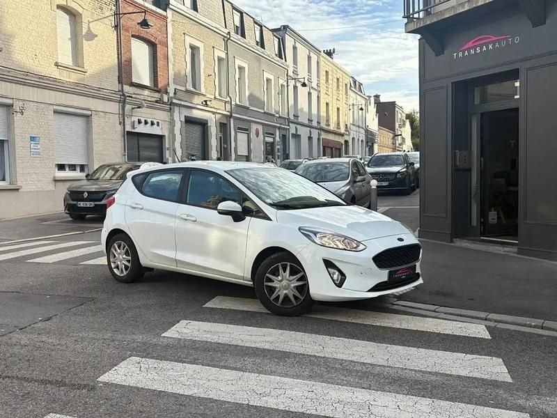 Blanc Occasion 2019 Ford Fiesta Business Edition Berline | 6 490 € - Image 1/4