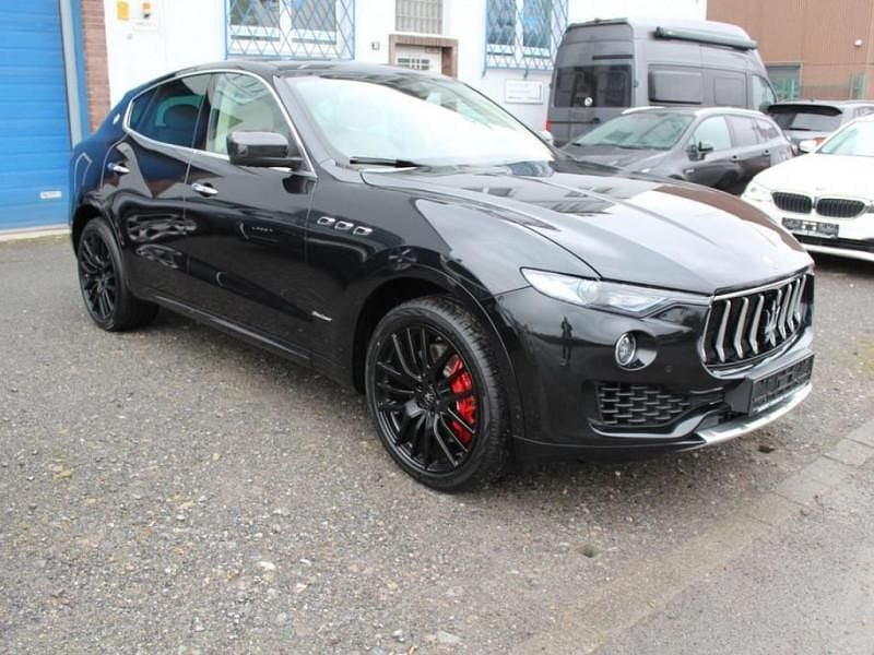 Utilisé 2019 Maserati Levante SUV | 35 900 € - Image 1/4