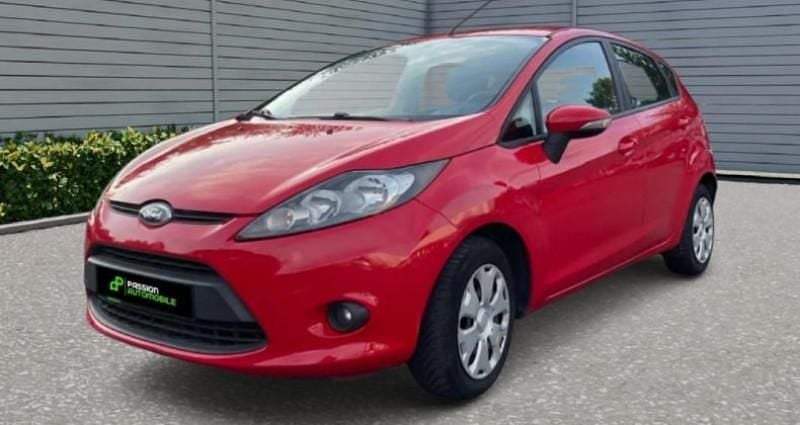 Rouge Utilisé 2010 Ford Fiesta Citadine | 5 290 € (Prix juste) - Image 1/4