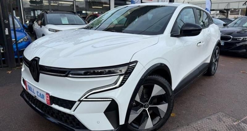 Utilisé 2023 Renault Mégane Equilibre Berline | 22 900 € (Super prix) - Image 1/4